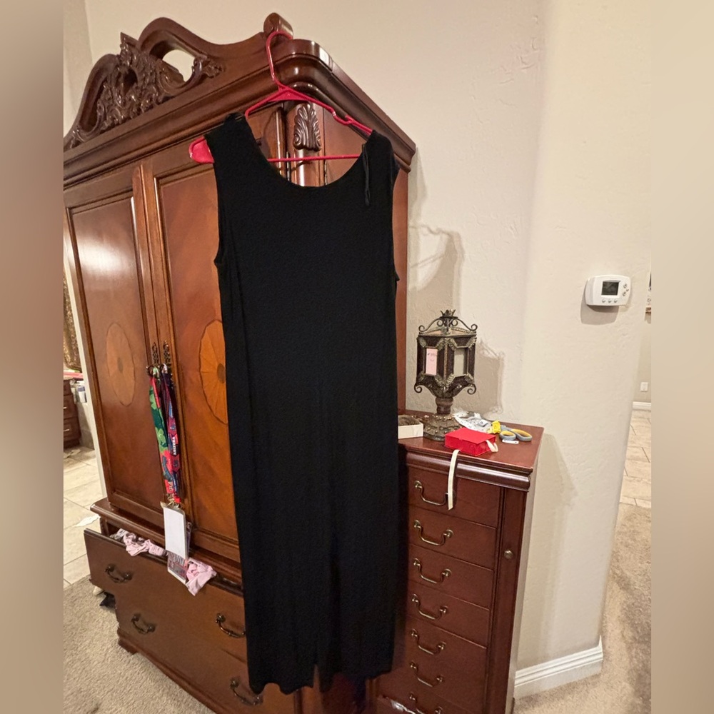 R&M Richards Black Sleeveless Maxi Dress